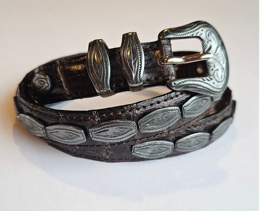 Western Crocodile Belt Genuine Véritable Leather 30 In Silver Tip Conchos/Buckle